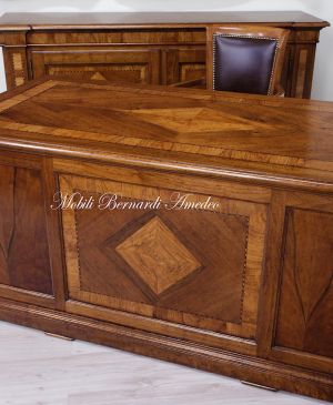 Important study-office desk made of solid walnut wood with inlaid parts in olive wood